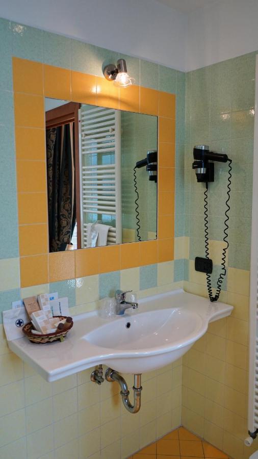 Albergo Bel Soggiorno Oggebio Kültér fotó