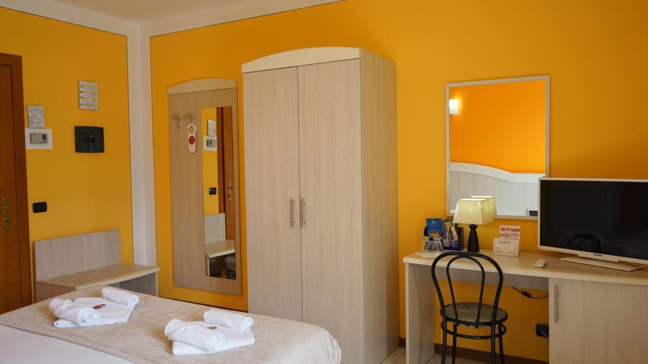 Albergo Bel Soggiorno Oggebio Kültér fotó